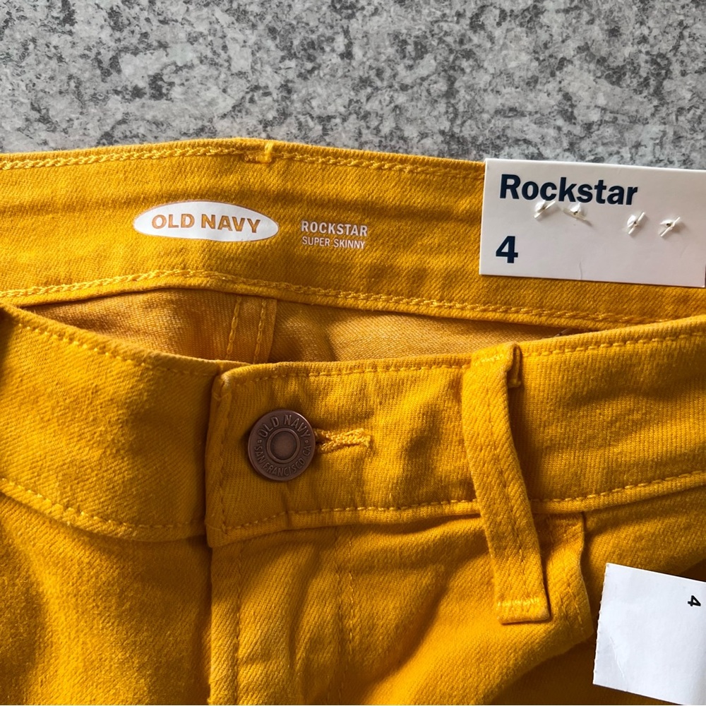 Old Navy | Women’s Rockstar Super Skinny Jean, w/Stretch, Size 4, NWT - Picture 2 of 11
